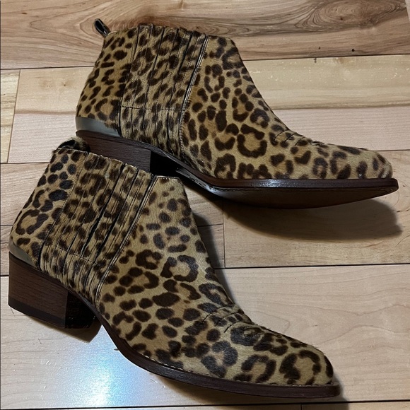 Buttero Leopard Print Ankle Booties - Picture 4 of 17